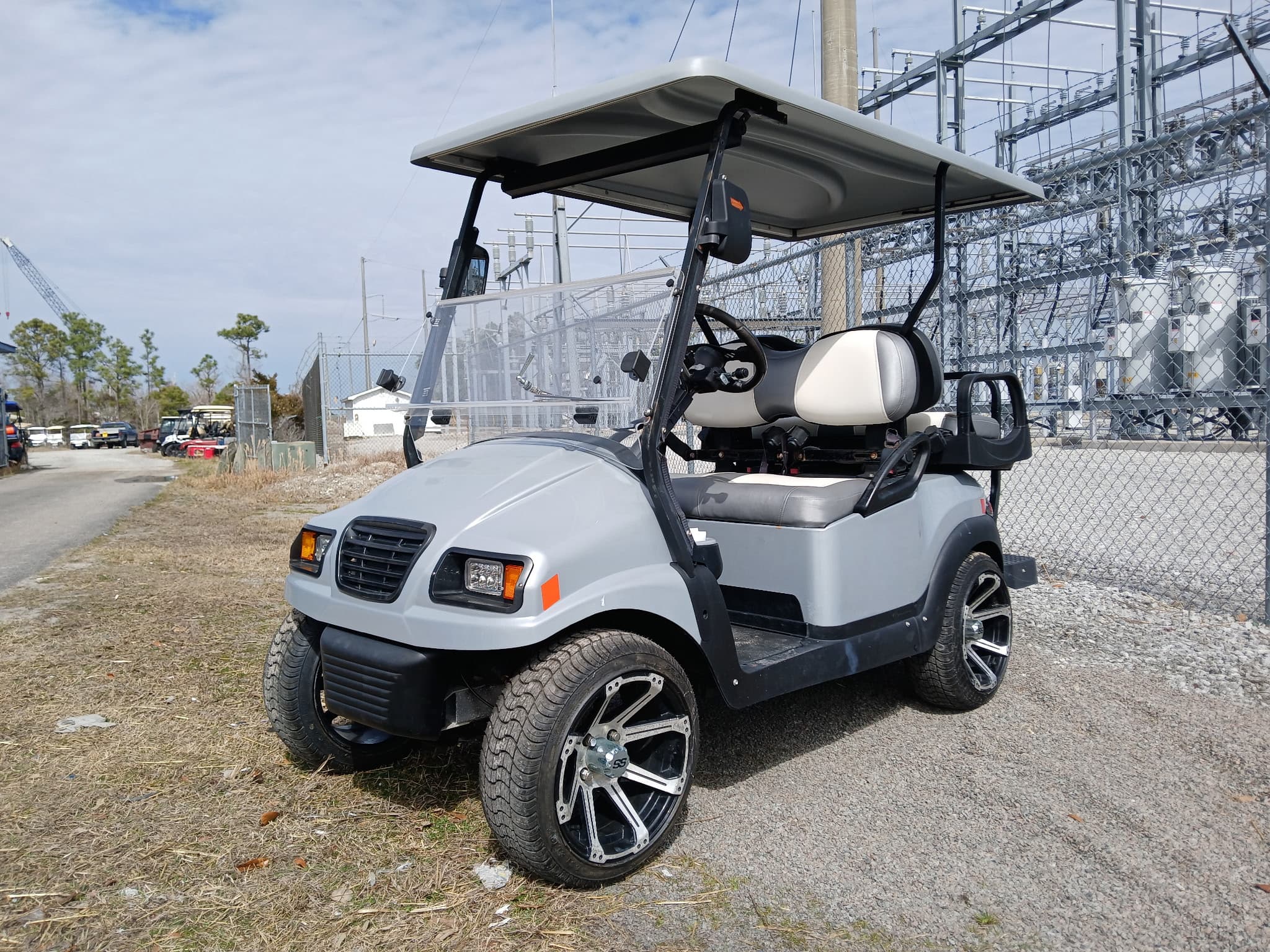 2019 CLUB CAR PRECEDENT (WITH NEW PHANTOM BODY)